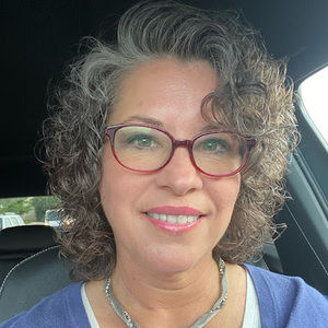 Meet your Posher, Paula